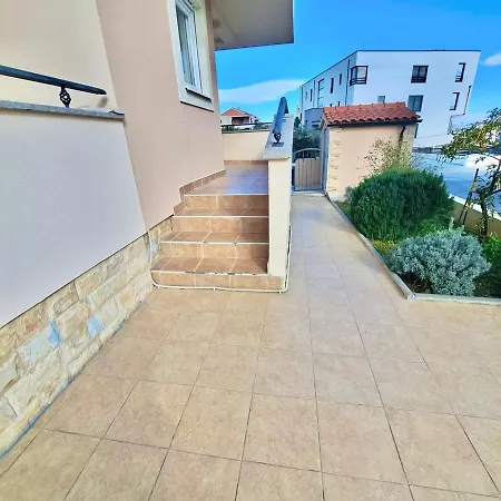 M&b Apartment Vodice