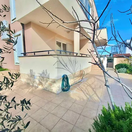 Apartment M&b *